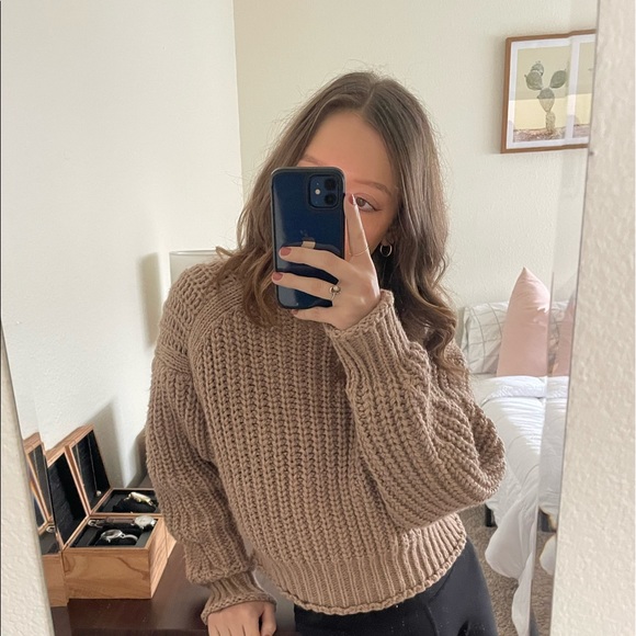 Chunky Knit Sweater - Picture 3 of 3
